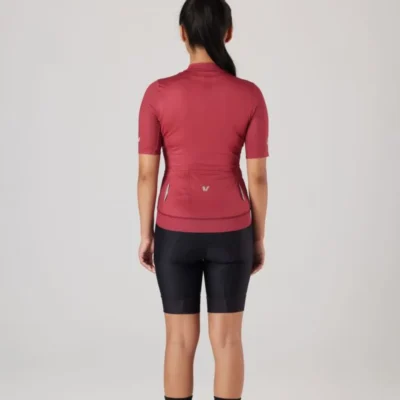 Liv Vantage lyhythihainen ajopaita – kevyt ja hengittävä naisten pyöräilypaita, hengittävillä mesh-paneeleilla ja kolmella takataskulla.