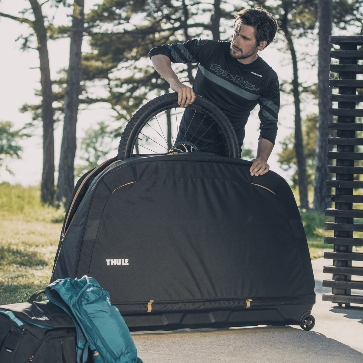 Thule RoundTrip polkupyöränkuljetuslaukku maastopyörälle, musta - Image 7
