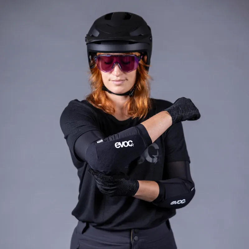 EVOC Elbow Protector LS Flex Lite kyynärsuojat - Image 10