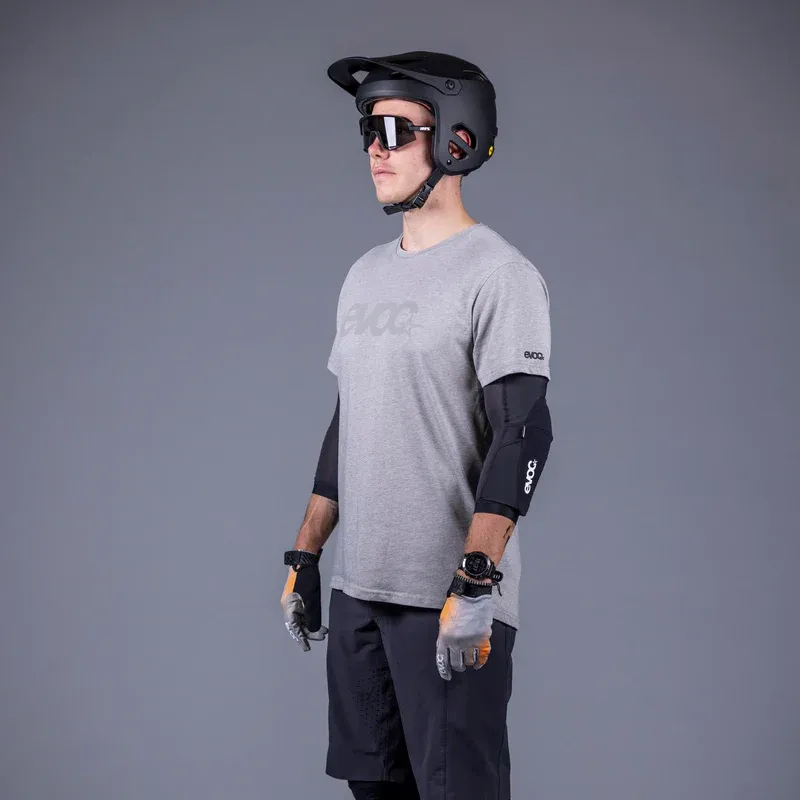 EVOC Elbow Protector LS Flex Lite kyynärsuojat - Image 6