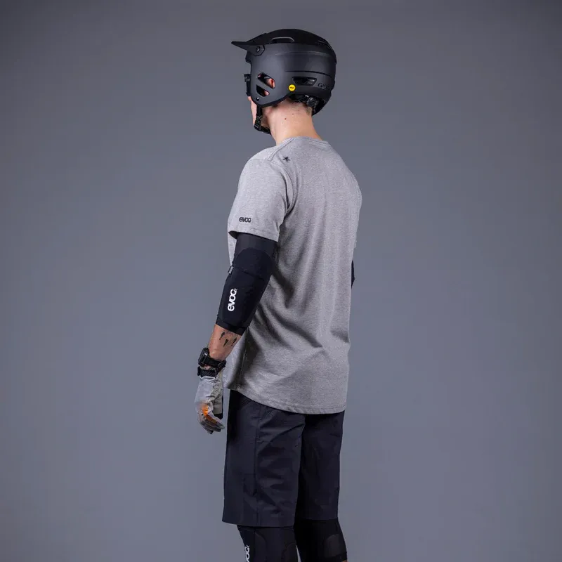 EVOC Elbow Protector LS Flex Lite kyynärsuojat - Image 5