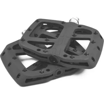 E13 Base Pedal Polkimet Musta